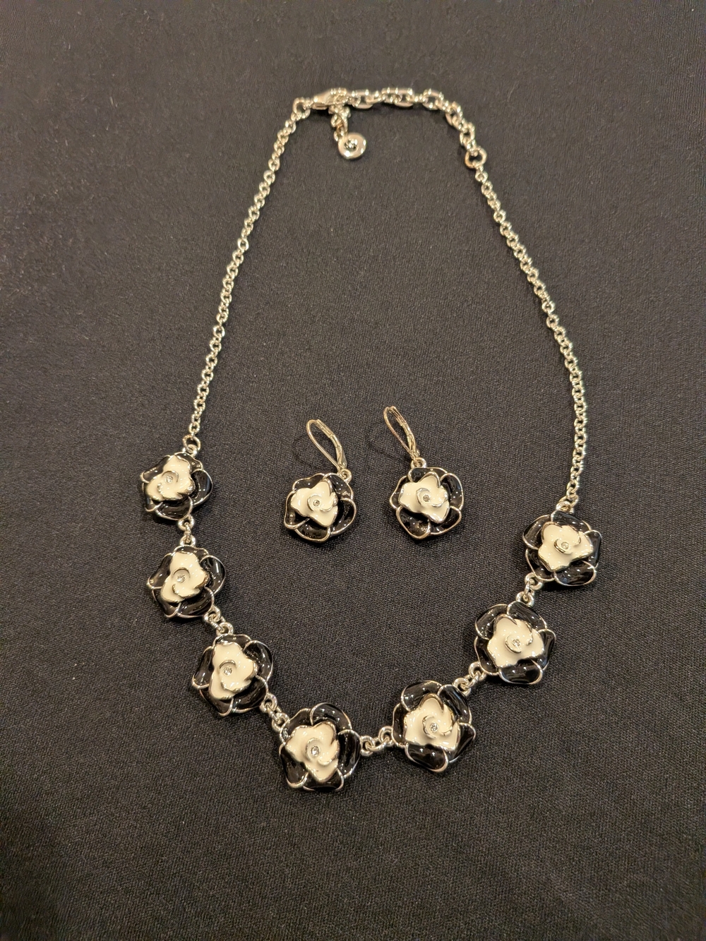 Floral Enamel Necklace and Earring Set in Black and Cream